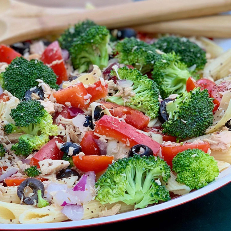Picture of Antipasto Tuna Salad