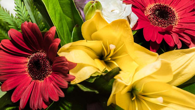 Picture of Thanks to Mom or Peachy Perfection Bouquets